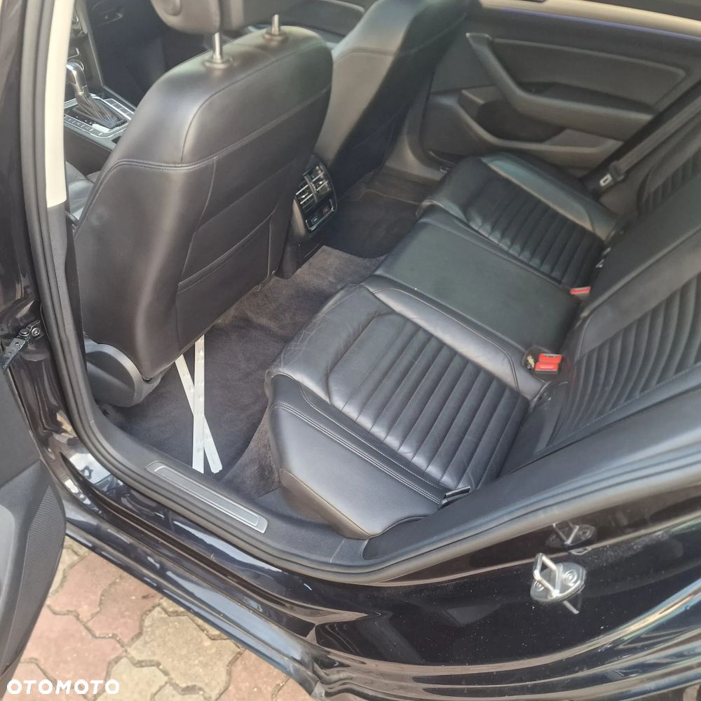 Volkswagen Passat - 6