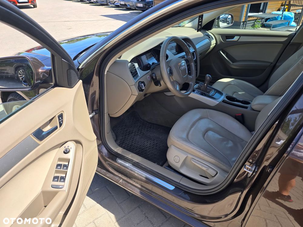 Audi A4 Avant - 9