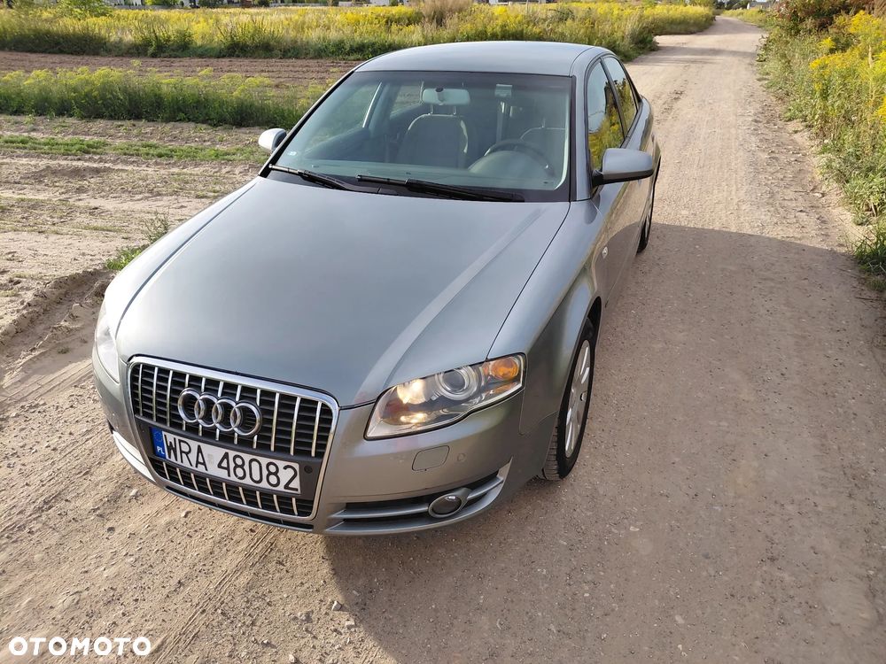 Audi A4 Limousine - 5