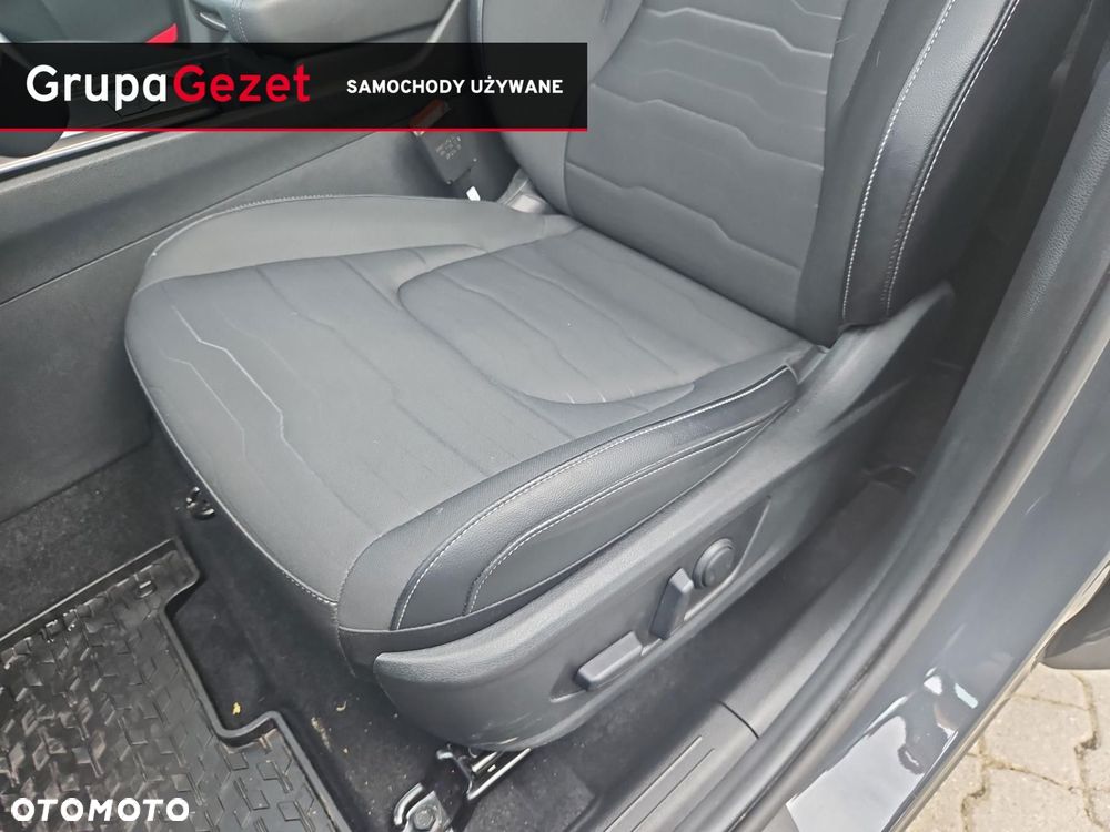 Kia Sportage - 12