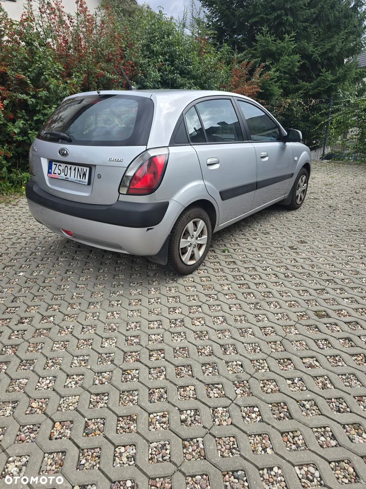Kia Rio 1.5 CRDi Comfort - 3