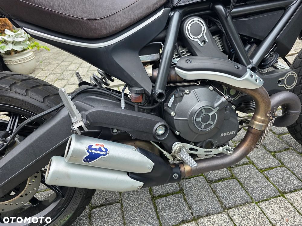 Ducati Scrambler - 11