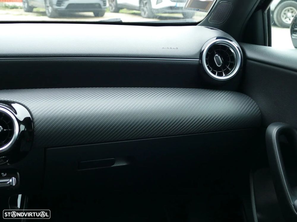 Mercedes-Benz A 250 Style Plus Aut. - 30