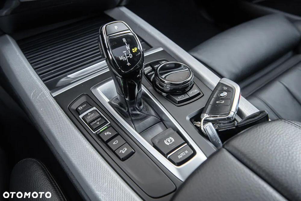 BMW X5 xDrive40d Sport-Aut - 27