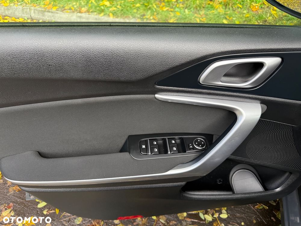 Kia Ceed 1.4 T-GDI M - 21
