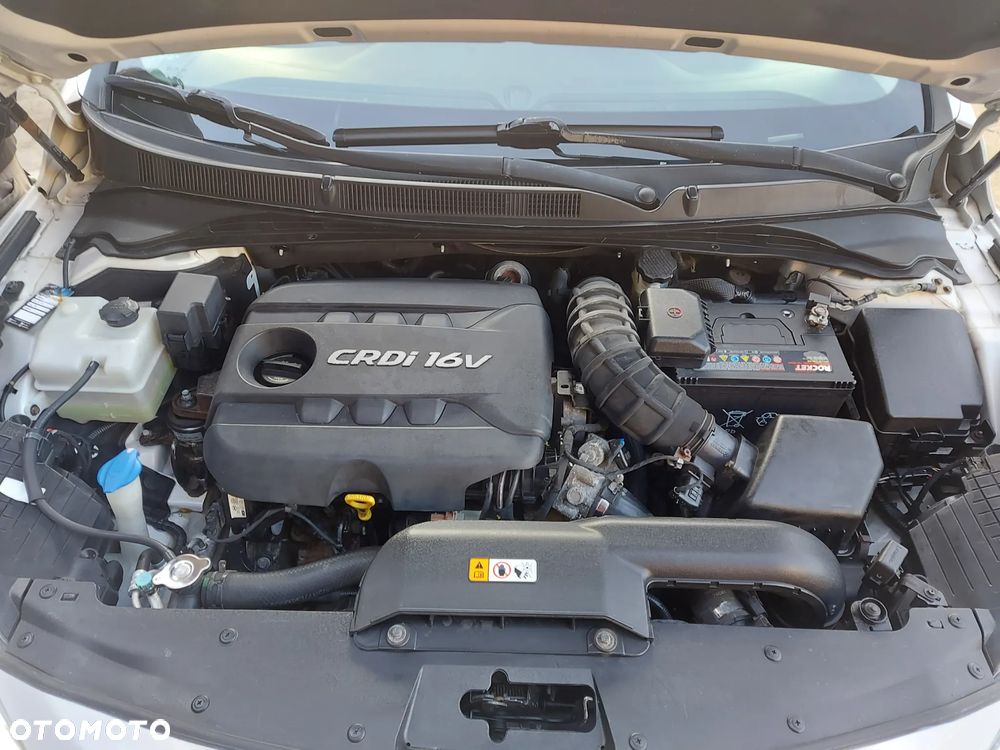 Hyundai i40 i40cw 1.7 CRDi Fifa World Cup Edition - 32