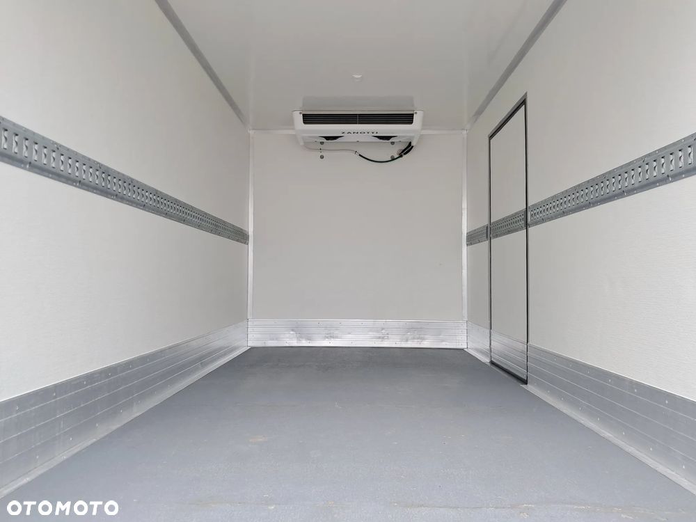 Iveco 50C16  CHŁODNIA+WINDA SALON POLSKA 8-palet - 13