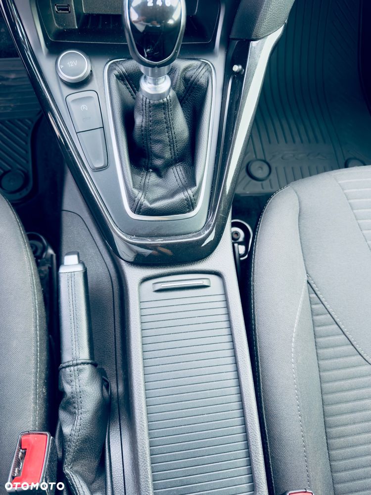 Ford Focus - 17