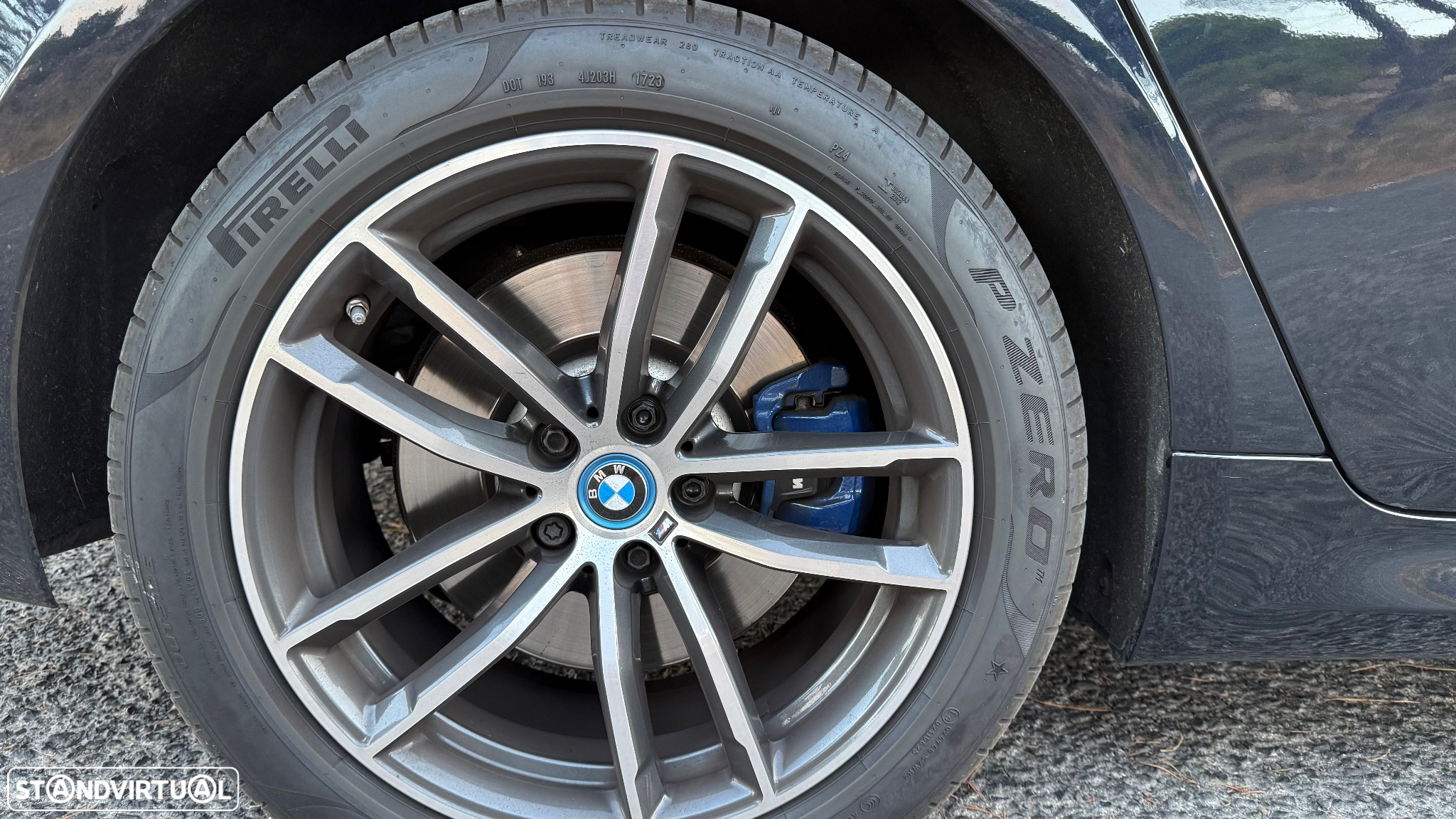 BMW 530 e Pack Desportivo M - 17