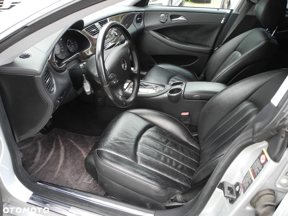 Mercedes-Benz CLS - 14