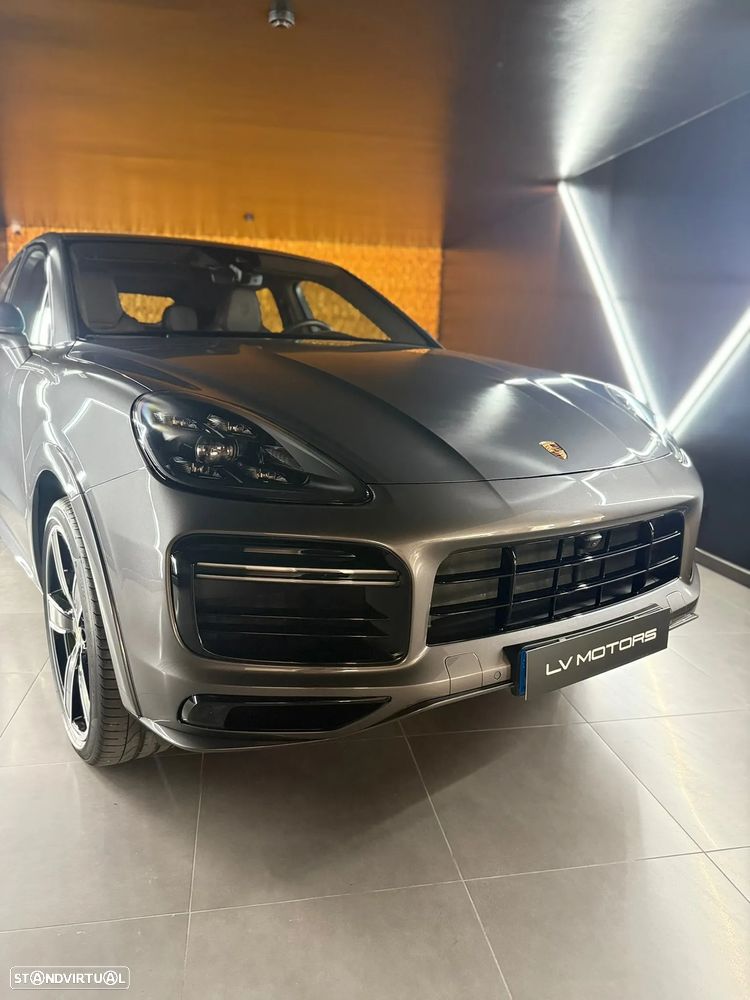 Porsche Cayenne Coupé Turbo S E-Hybrid - 8