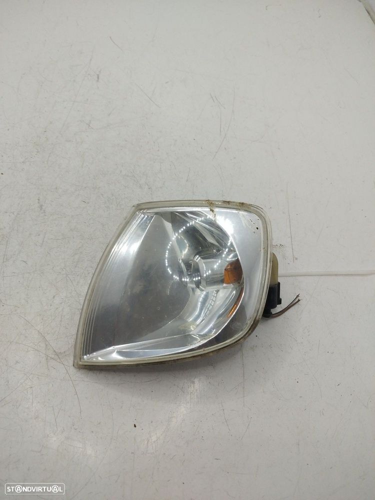 Farolim De Pisca Frente Esq Volkswagen Polo (6N)