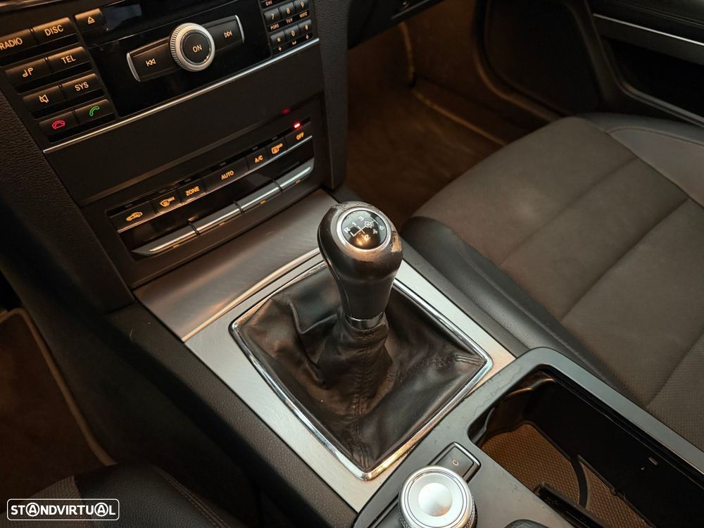 Mercedes-Benz E 220 CDi Avantgarde BlueEfficiency - 21