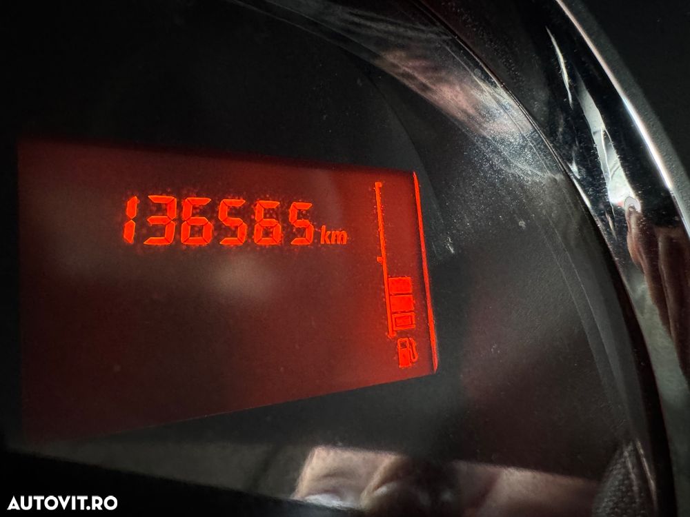 Dacia Duster 1.6 4x2 Prestige - 15