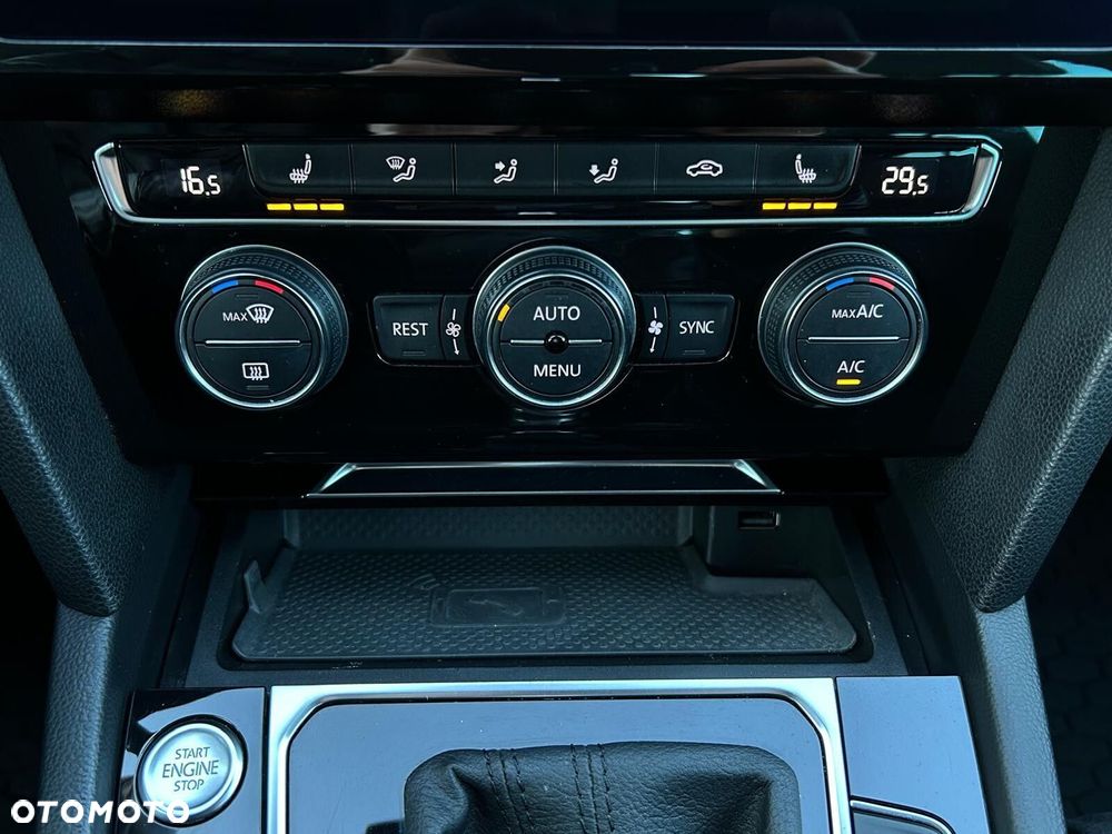 Volkswagen Passat 1.5 TSI EVO Highline DSG - 26