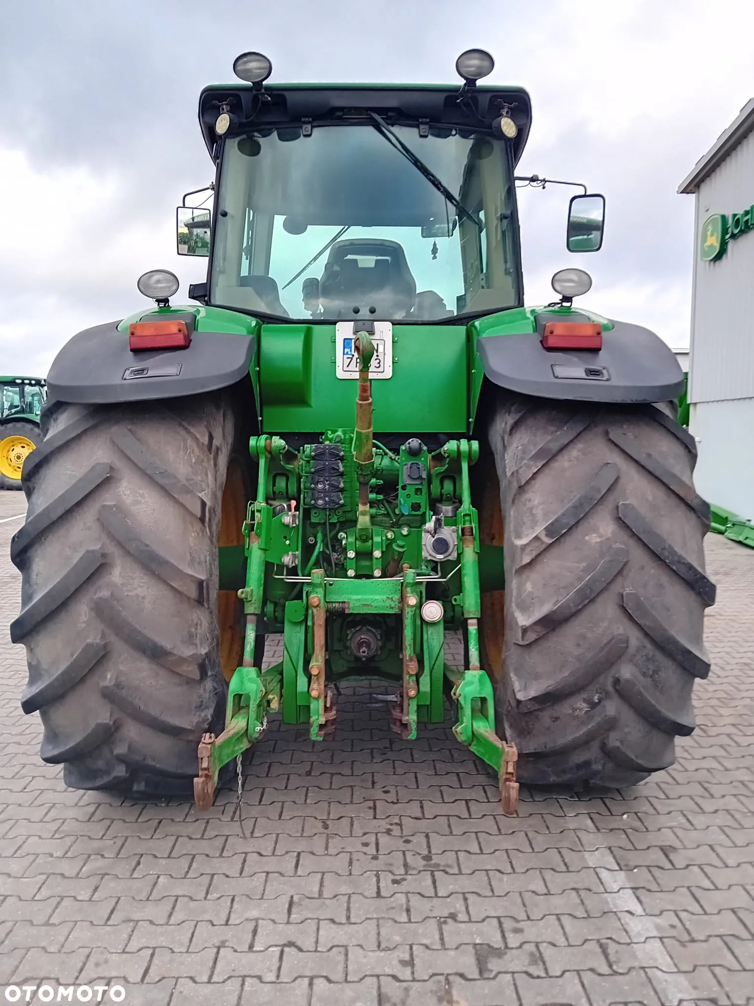 John Deere 8330 - 8