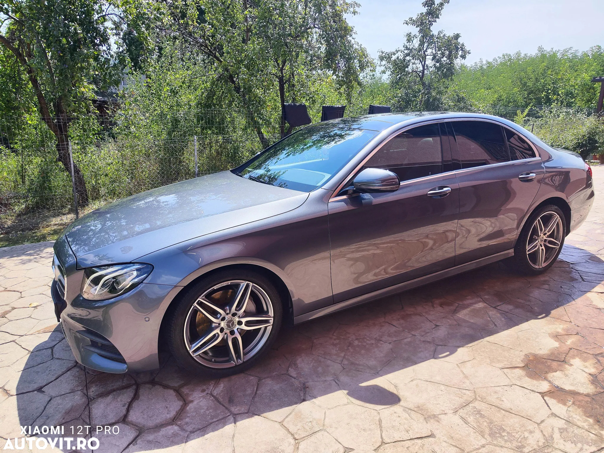 Mercedes-Benz E 220 d T 9G-TRONIC AMG Line - 16