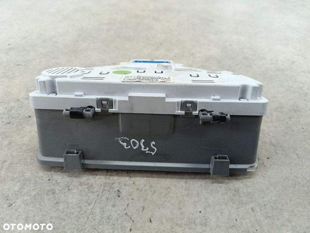 LICZNIK VW FOX 5Z0920827L A2NN7037J 1.2 6V - 6