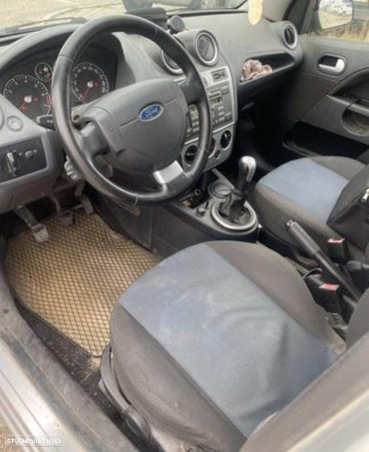 Ford Fiesta 1.25 Ambiente - 3