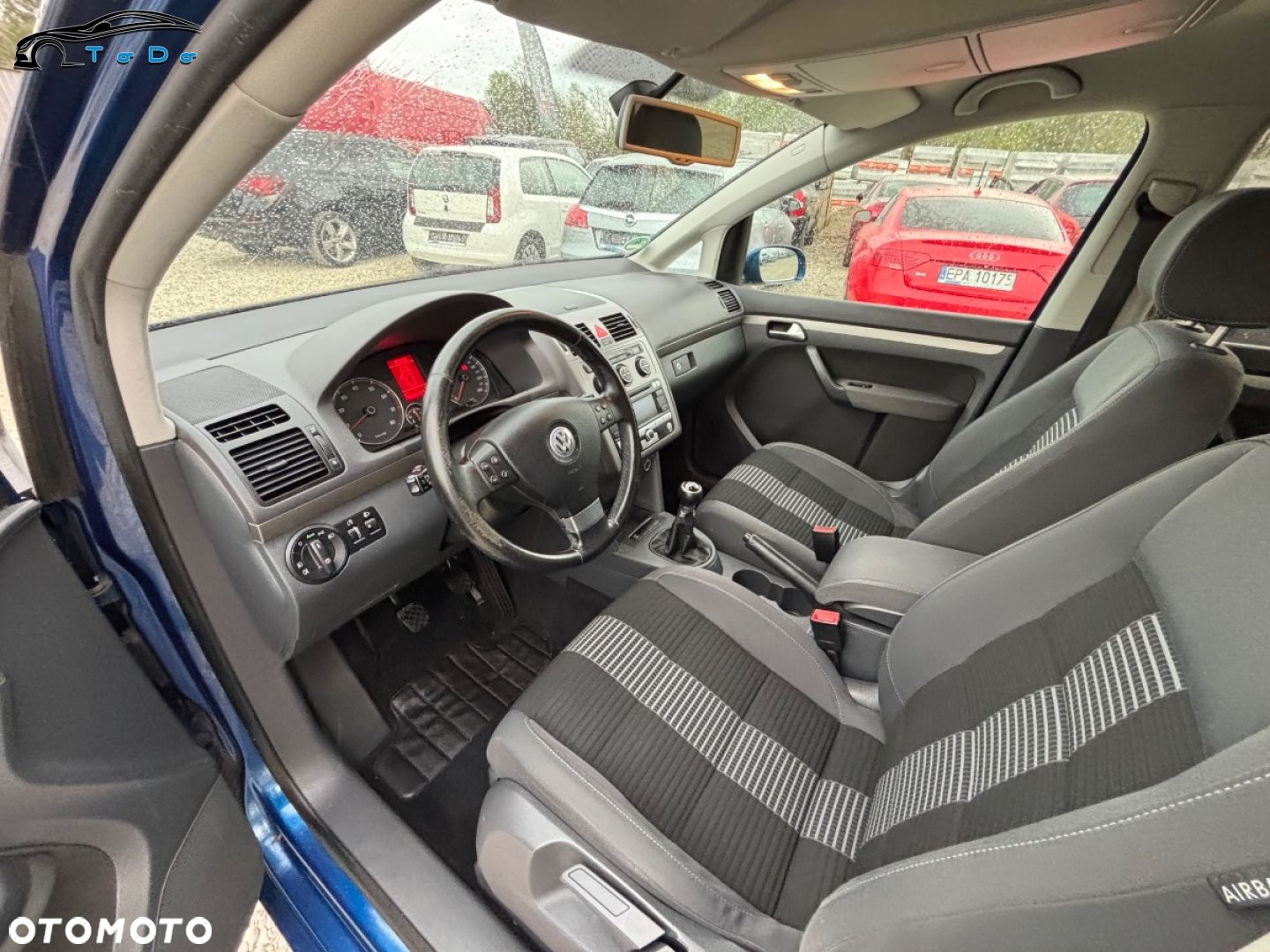 Volkswagen Touran 1.4 TSI Conceptline - 14