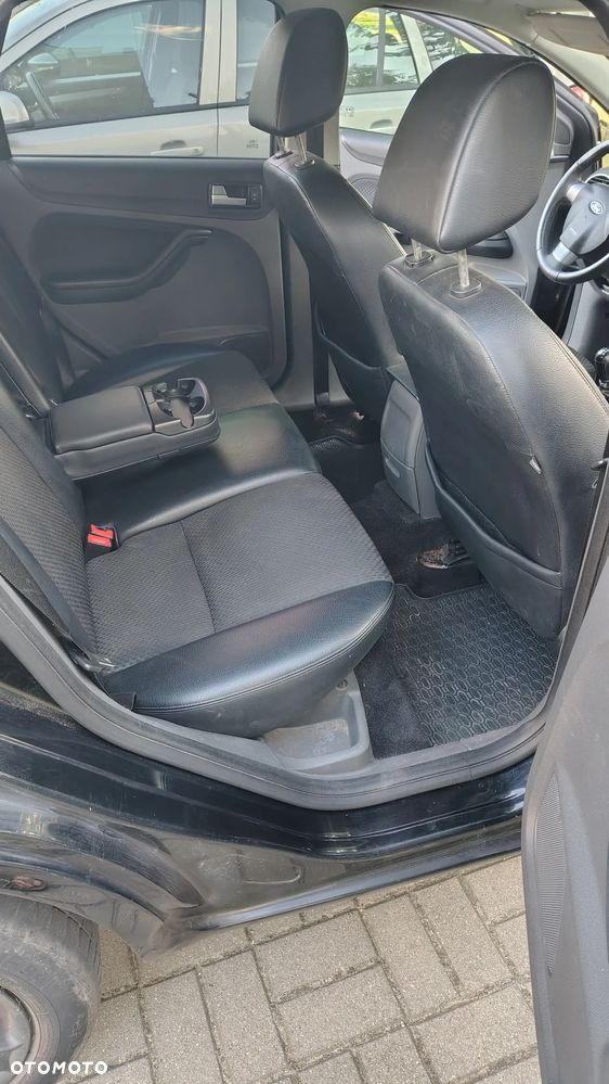 Ford Focus - 13