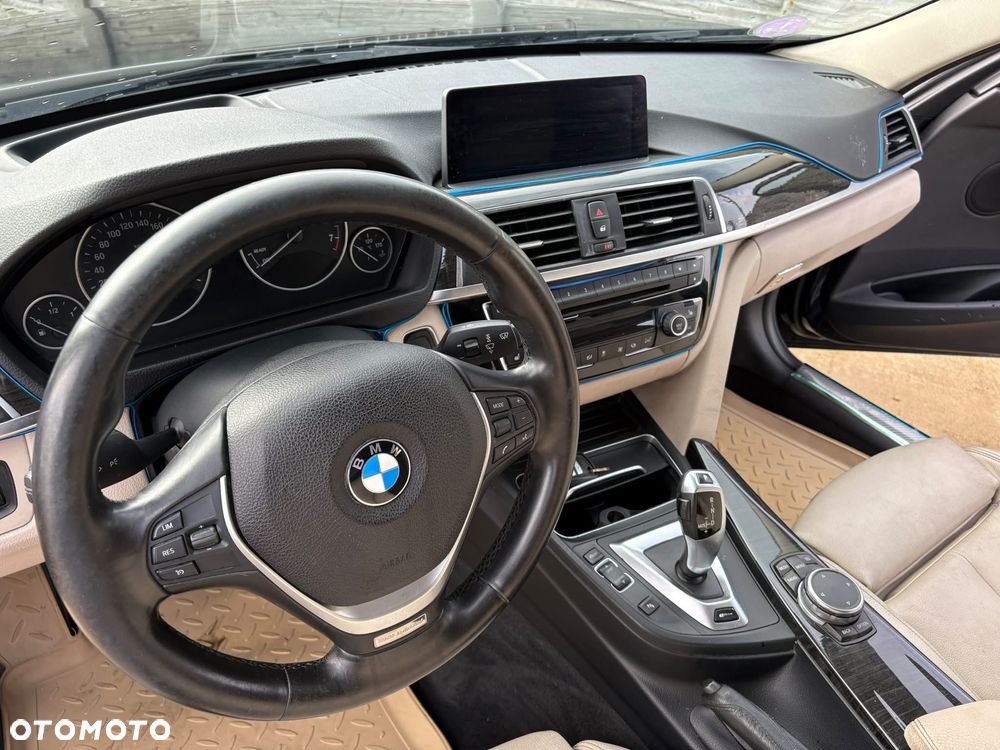 BMW Seria 3 330e iPerformance Sport Line - 16