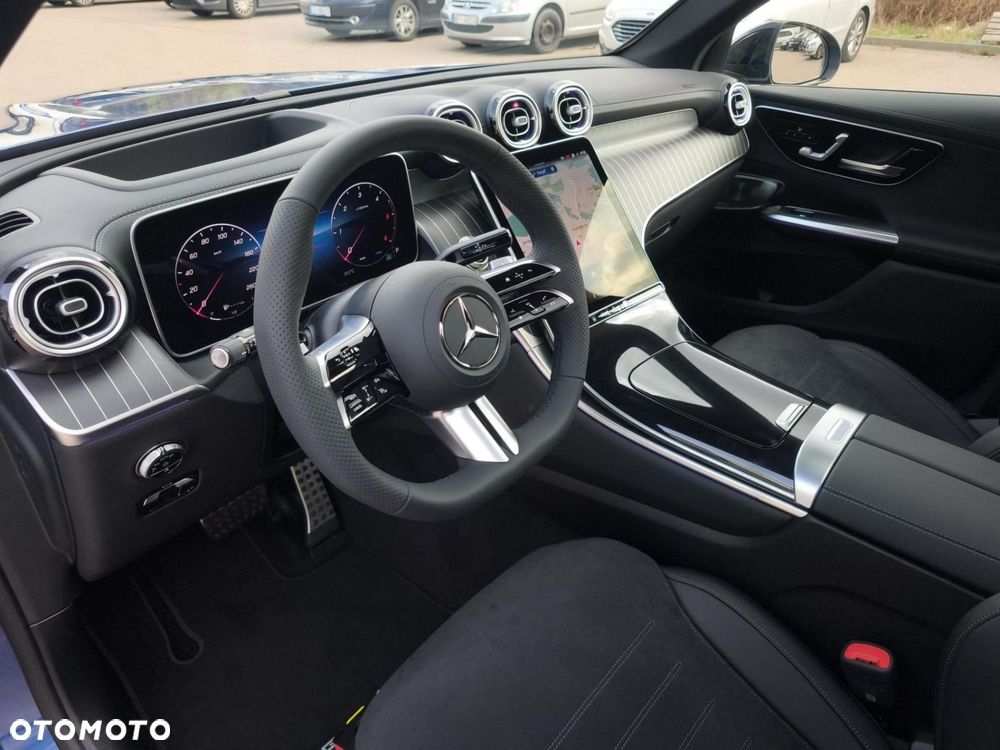 Mercedes-Benz GLC - 9