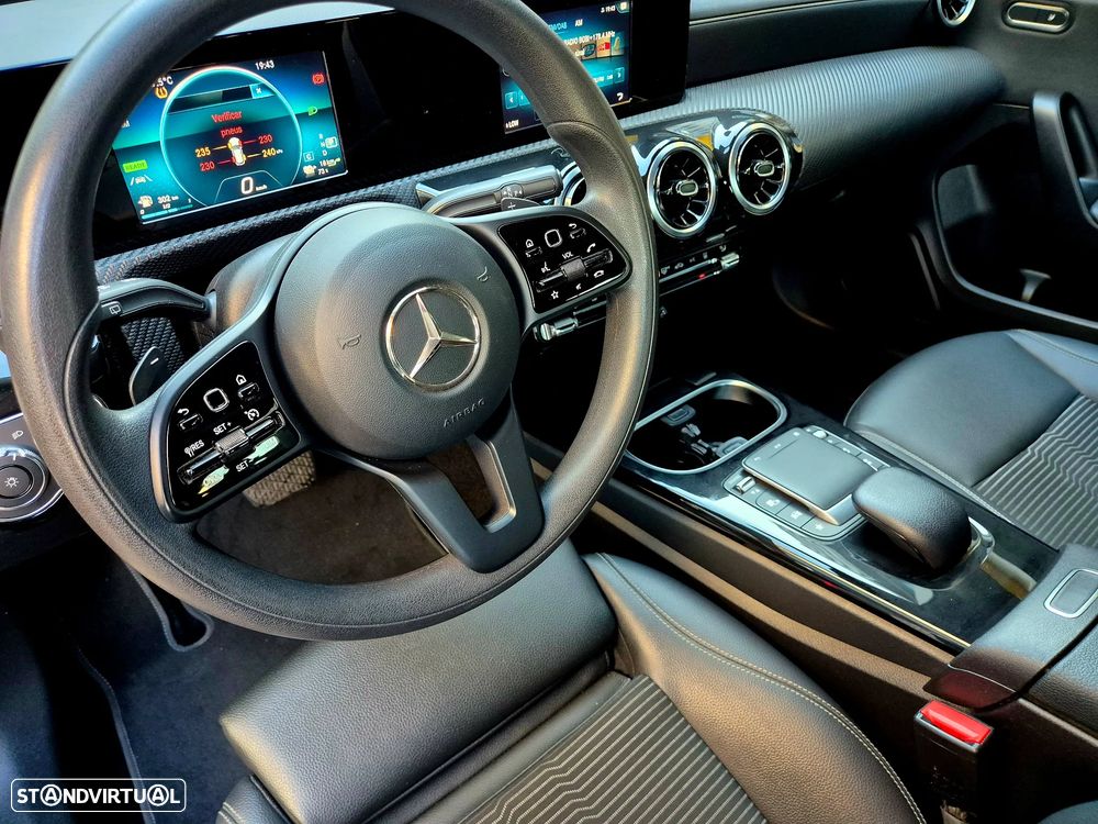 Mercedes-Benz CLA 250 e Shooting Brake Progressive — fotografia 34
