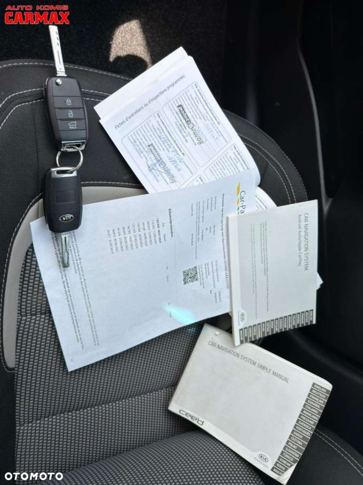 Kia Ceed - 30