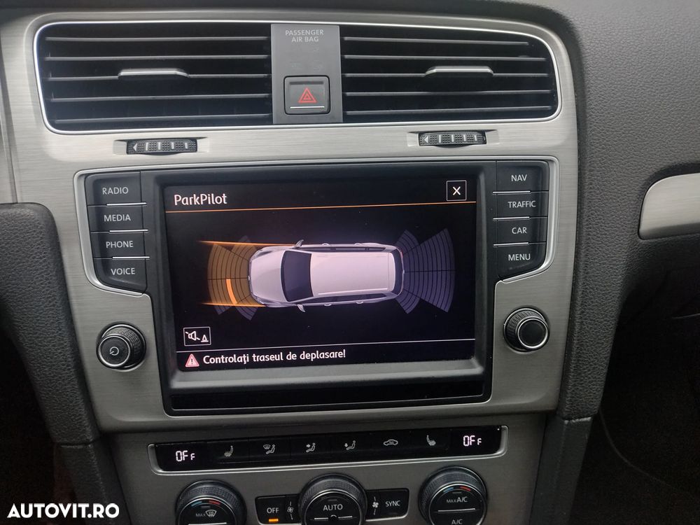 Volkswagen Golf 2.0 TDI (BlueMotion Technology) Highline - 3