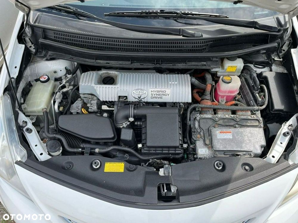 Toyota Prius+ - 13