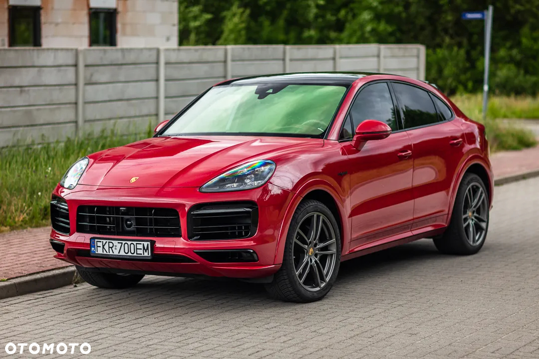 Porsche Cayenne Coupe E-Hybrid - 4