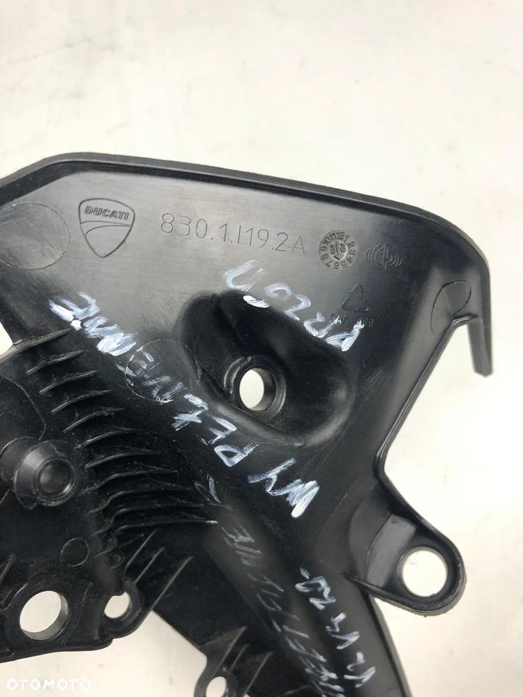 Ducati StreetFighter V4 V2 20- Wypełnienie Osłona Lampy Przód - 3