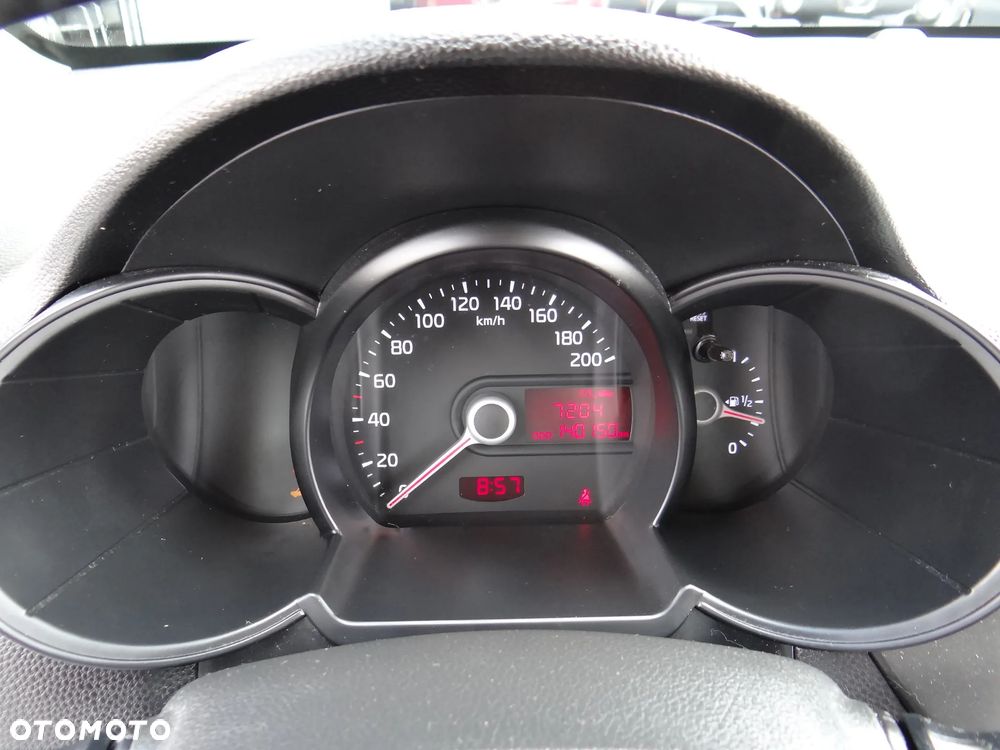 Kia Picanto 1.0 Dream Team Edition - 27