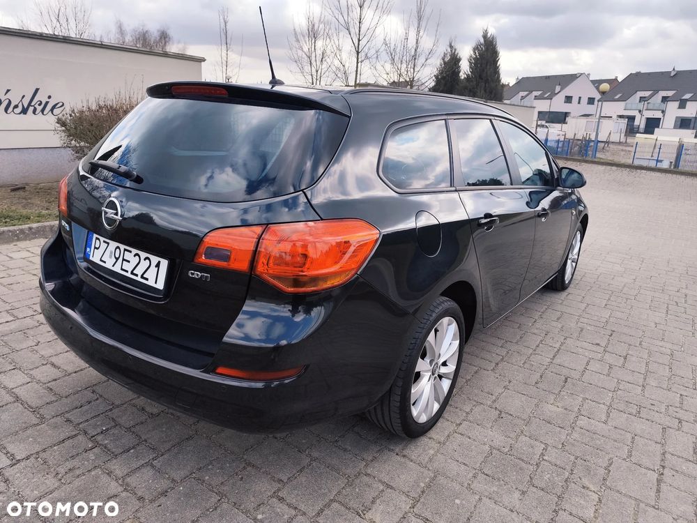 Opel Astra 1.7 CDTI DPF 150 Jahre - 8