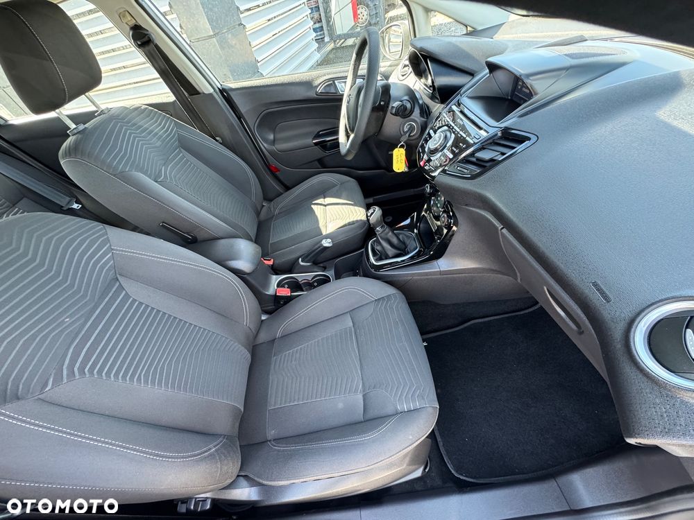 Ford Fiesta 1.0 EcoBoost S&S TITANIUM - 11