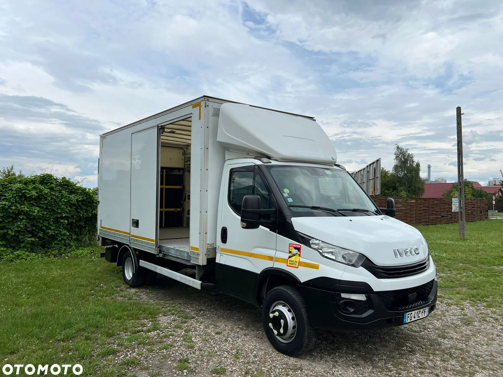 Iveco Kontener+Winda 70c18 - 4