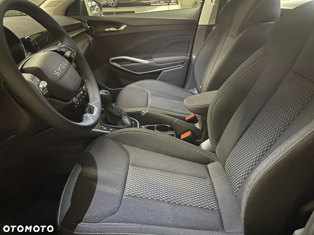 Skoda Fabia 1.0 TSI Drive - 2
