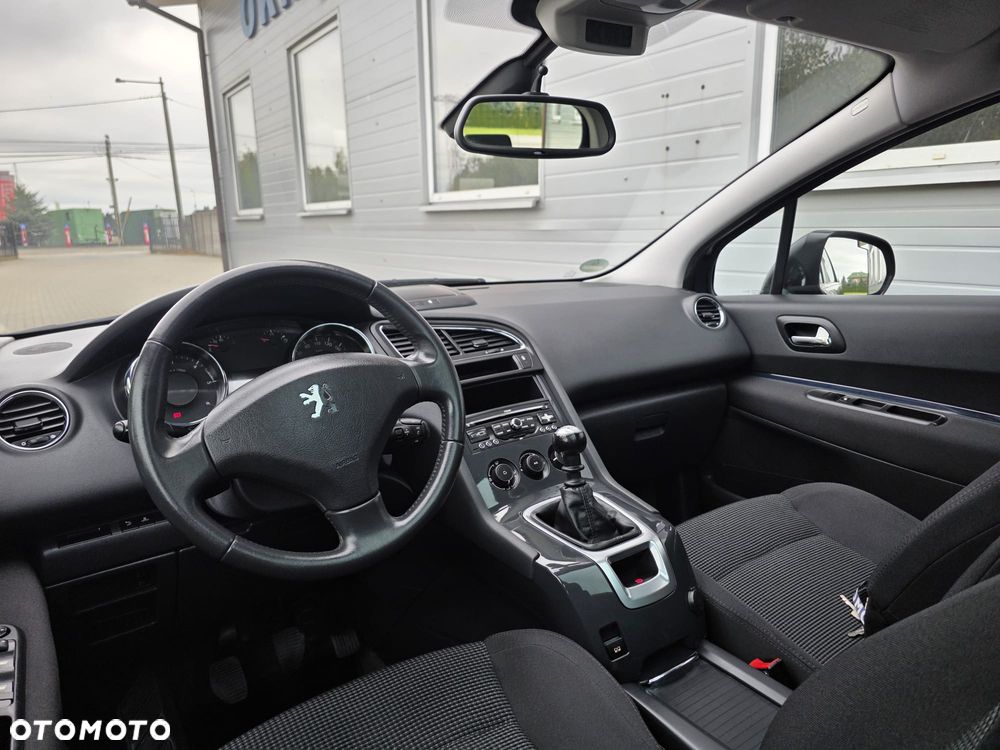 Peugeot 5008 - 19