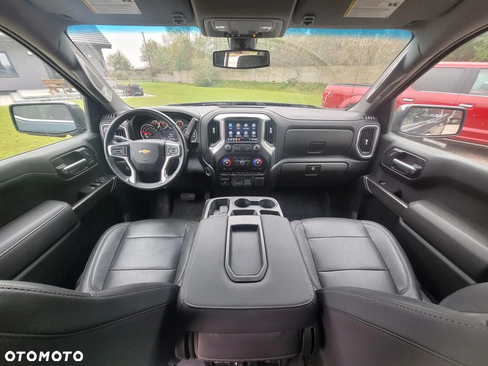 Chevrolet Silverado - 10
