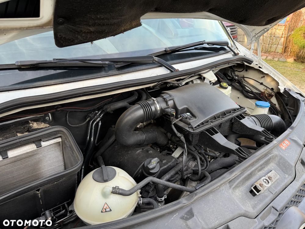 Mercedes-Benz Sprinter - 20