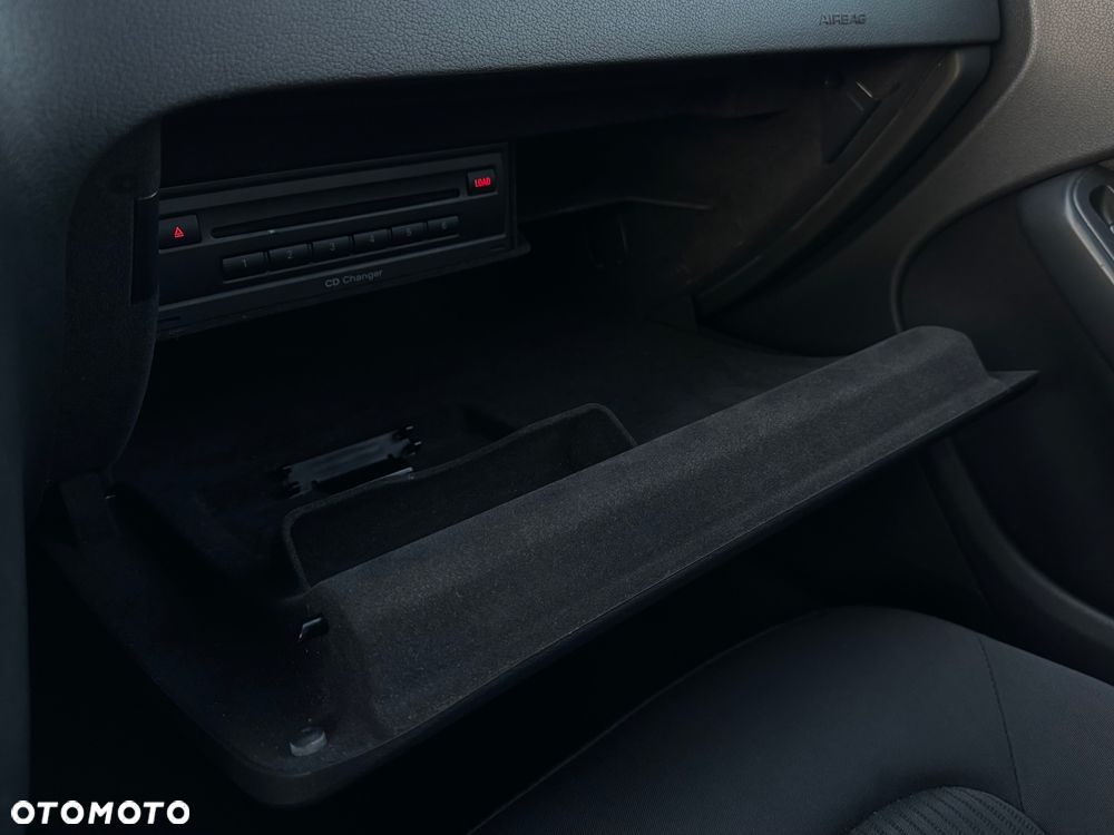 Audi A4 Avant 2.0 TDI Quattro - 24