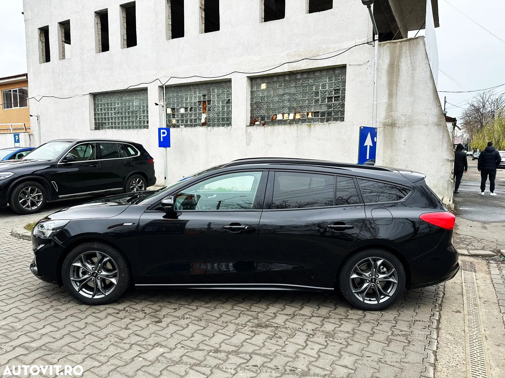 Ford Focus Turnier 1.0 EcoBoost Start-Stopp-System ST-LINE - 7