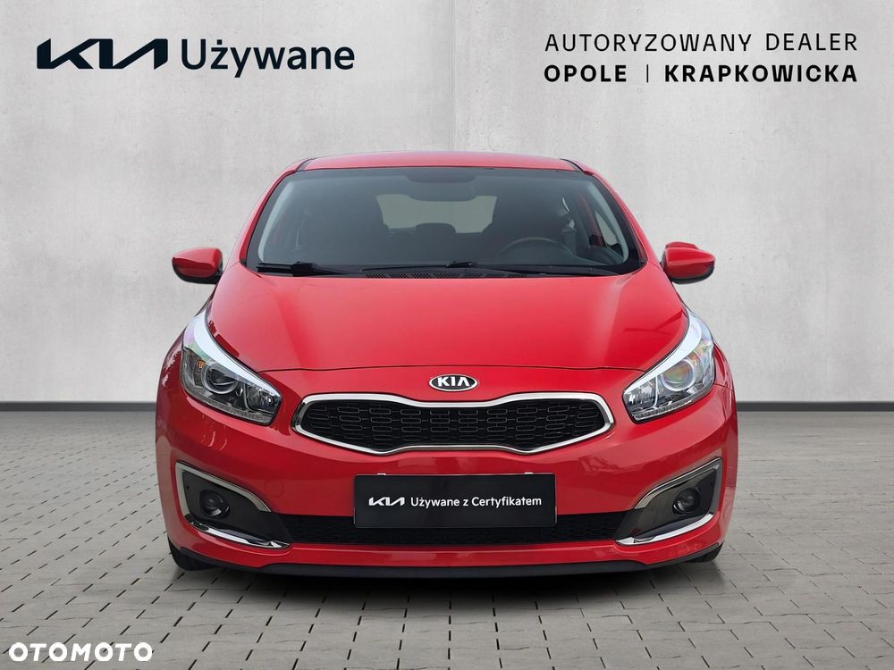 Kia Ceed - 9
