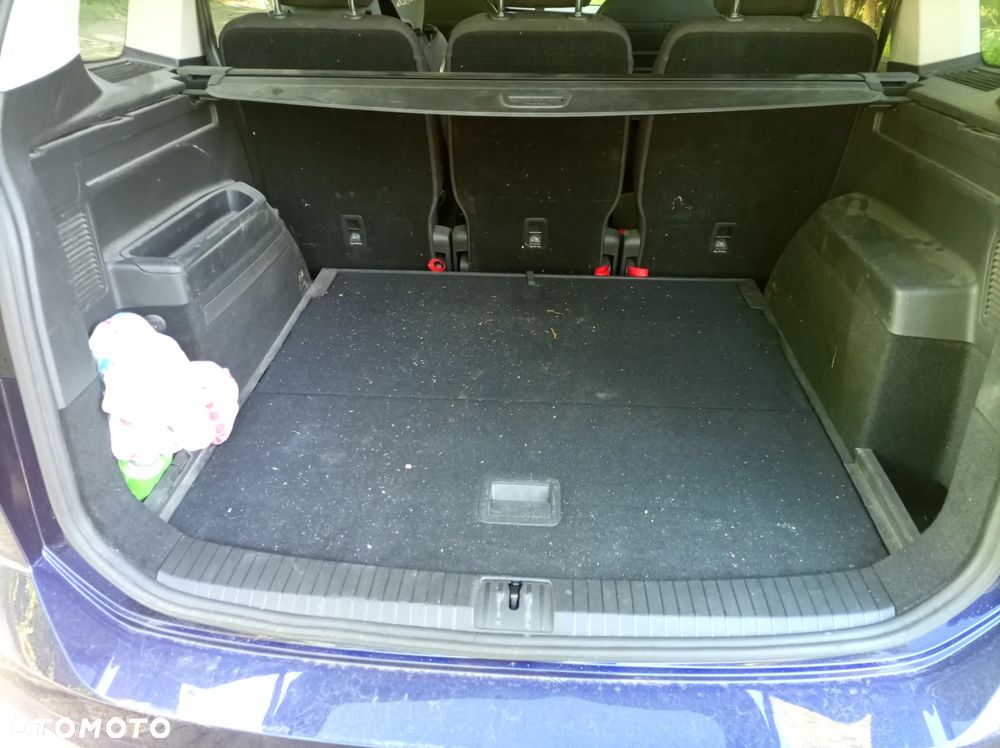 Volkswagen Touran 1.6 TDI BMT SCR Comfortline - 23
