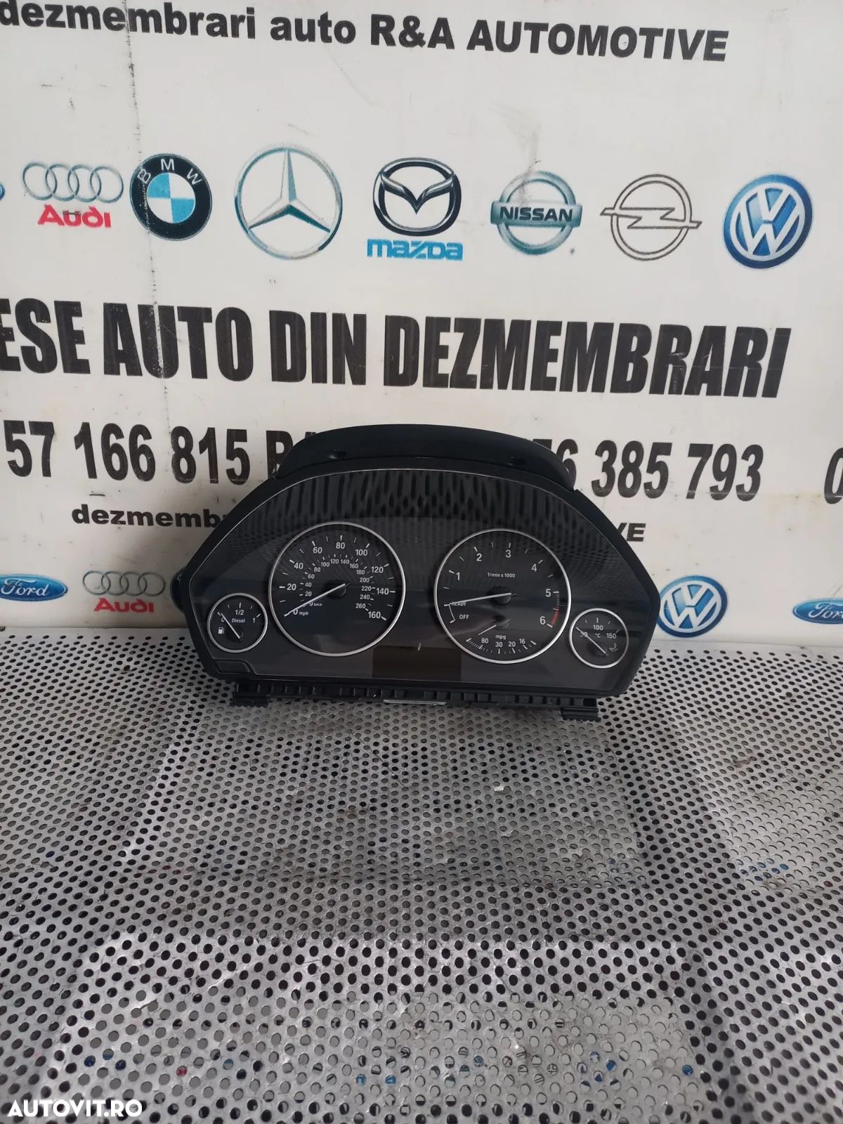 Ceasuri Bord Bmw F30 F31 Volan Dreapta Cod  2.0 Diesel N47 Manual - Dezmembrari Arad - 1