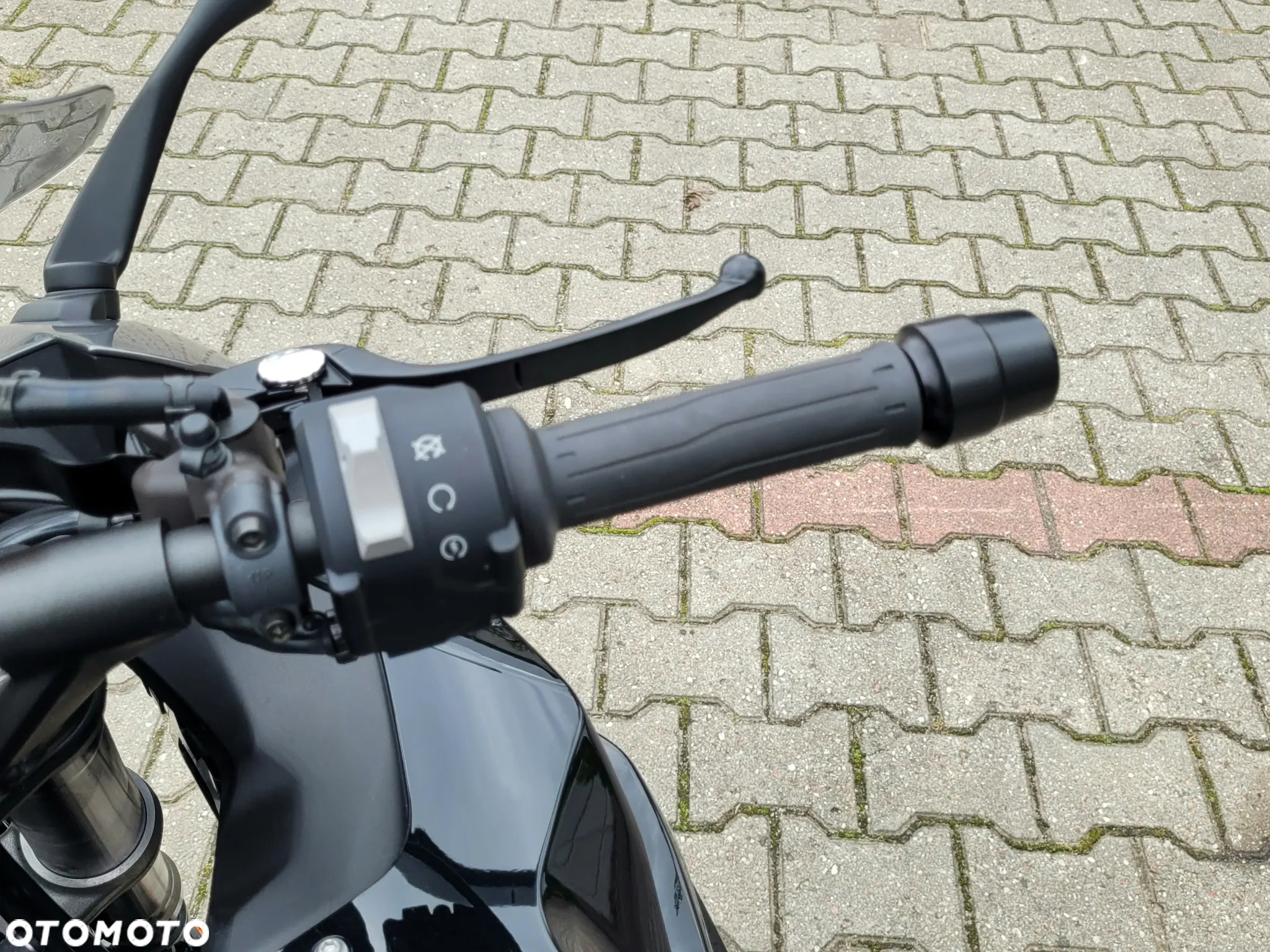 Kawasaki Ninja 1000 SX - 17