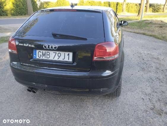 Klapa bagażnika audi a3 8p lz9w