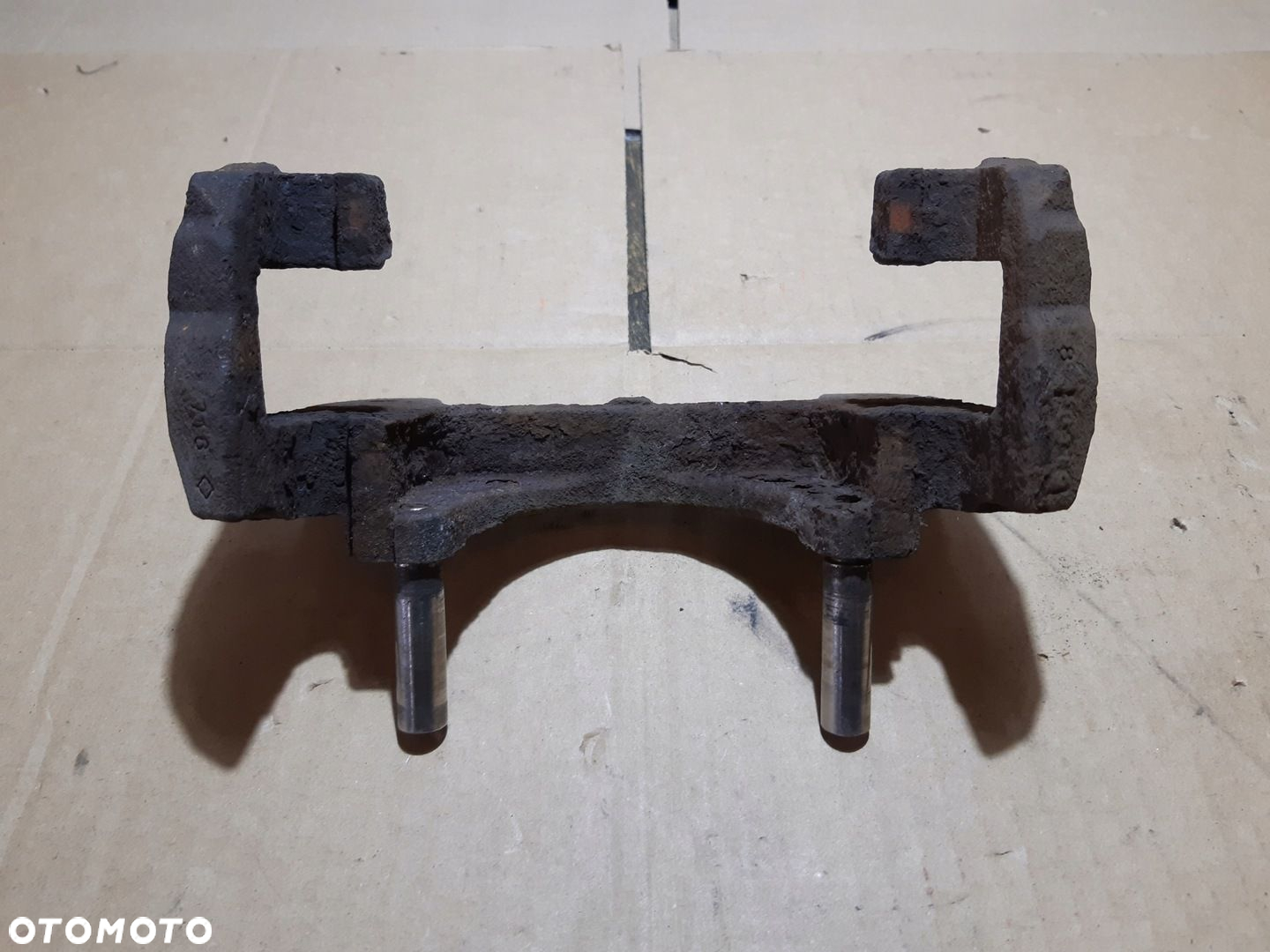 AUDI A6 C6 JARZMO ZACISKU PRZÓD 321MM - 3