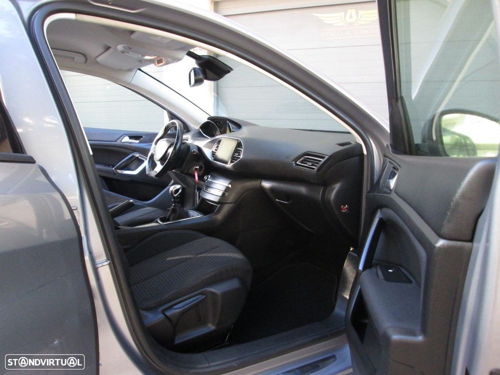 Peugeot 308 1.2 PureTech Active - 26